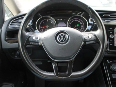 Volkswagen Touran 2.0 TDI 150 CV SCR DSG Executive BlueMotion Tech. (20)
