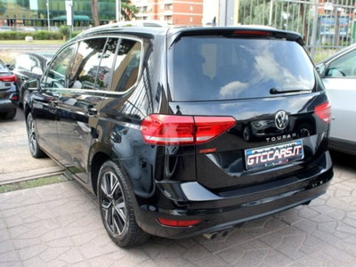 Volkswagen Touran 2.0 TDI 150 CV SCR DSG Executive BlueMotion Tech. (7)