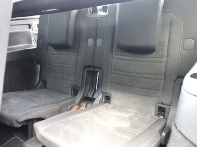 Volkswagen Touran 2.0 TDI 150 CV SCR DSG Executive BlueMotion Tech. (9)