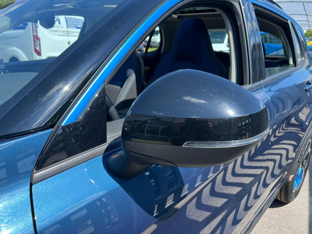 Lynk & Co 01 01 1.5 td phev (11)