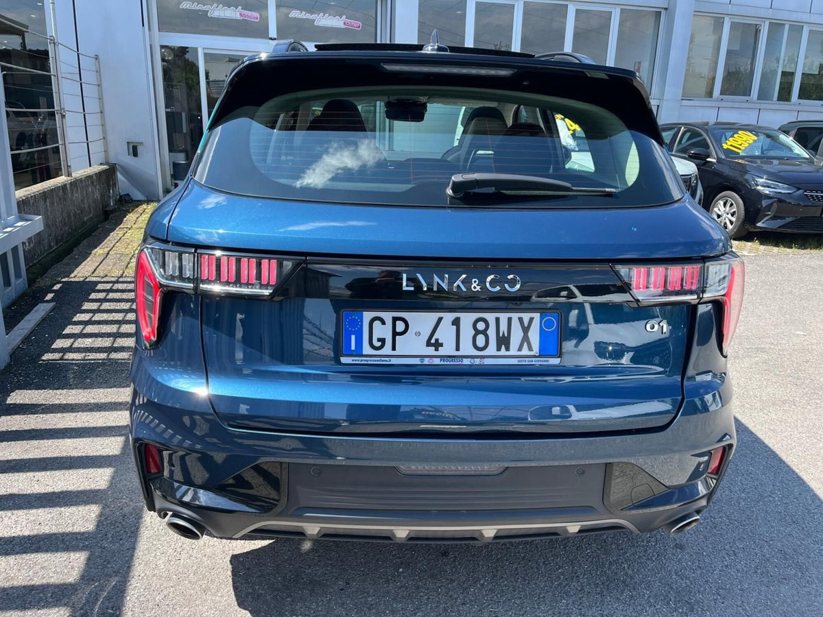Lynk & Co 01 01 1.5 td phev (6)