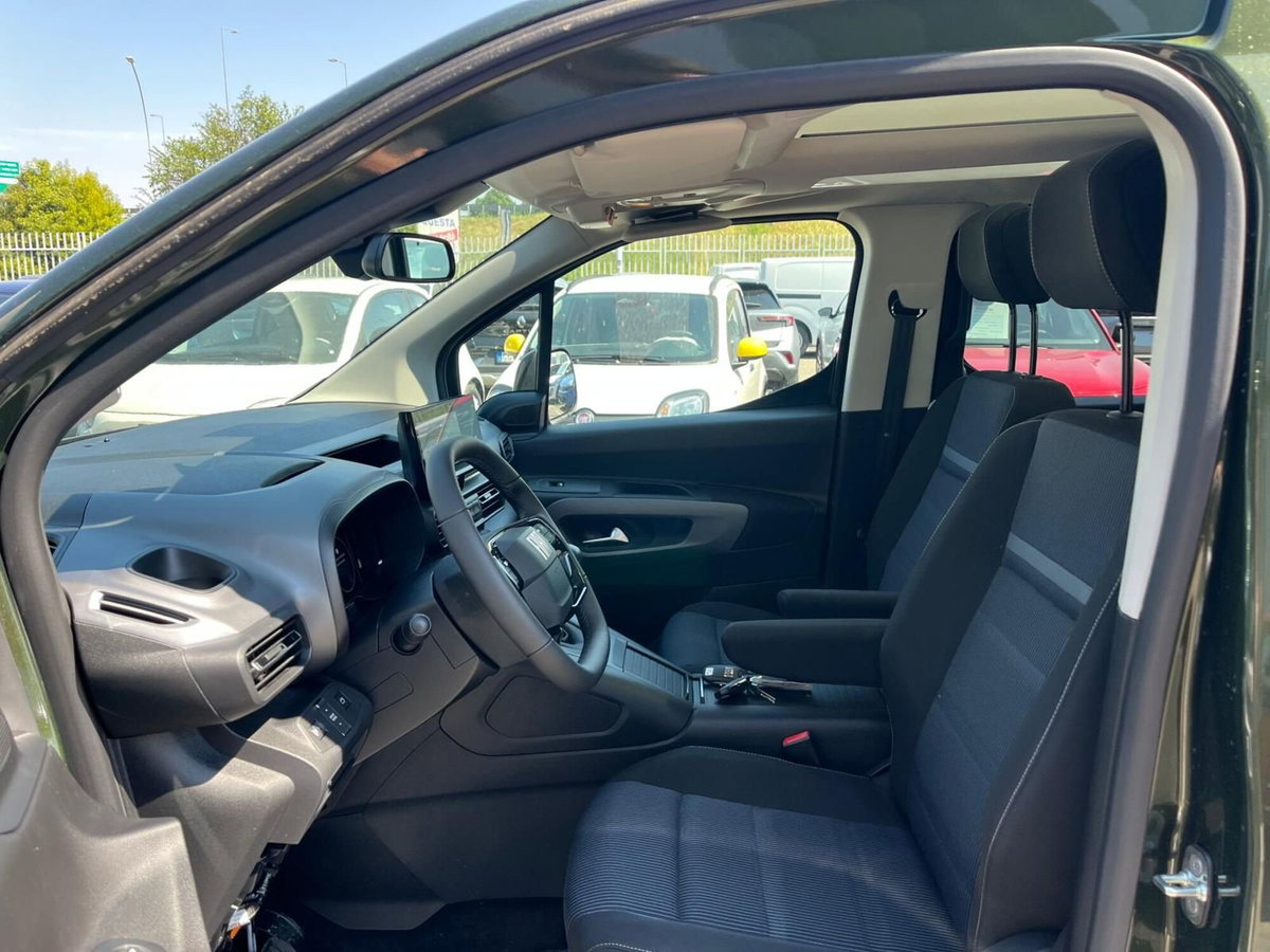 Fiat Doblò Furgone crew cab 1.5 bluehdi 100cv (16)