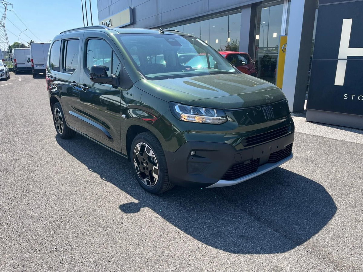 Fiat Doblò Furgone crew cab 1.5 bluehdi 100cv (3)