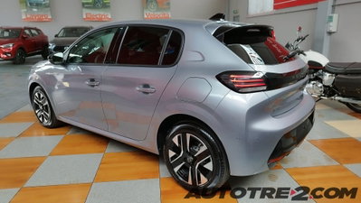 Peugeot 208 PureTech 100 Stop&Start 5 porte Allure (16)