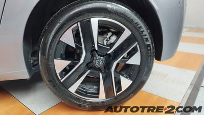Peugeot 208 PureTech 100 Stop&Start 5 porte Allure (19)