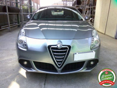 Alfa Romeo Giulietta 2.0 JTDm-2 Distinctive 170cv (8)