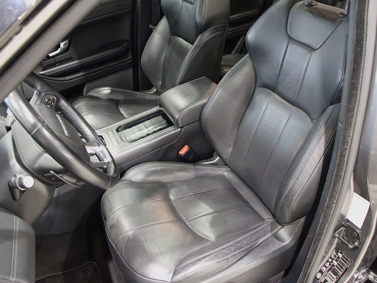 Land Rover Range Rover Evoque 2.0D I4-L.Flw 150 CV (12)