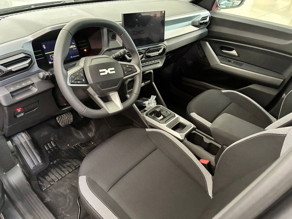 Dacia Duster 1.8 hybrid Journey 155cv auto (5)