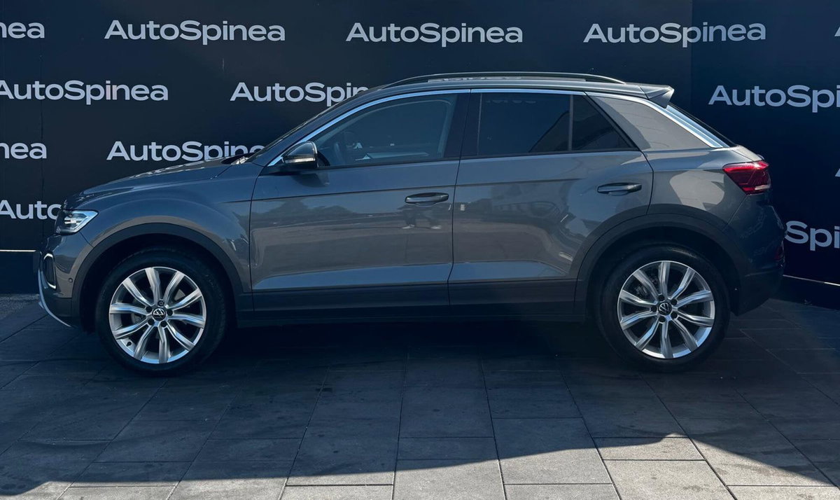 Volkswagen T-Roc 1.5 tsi Life dsg (2)