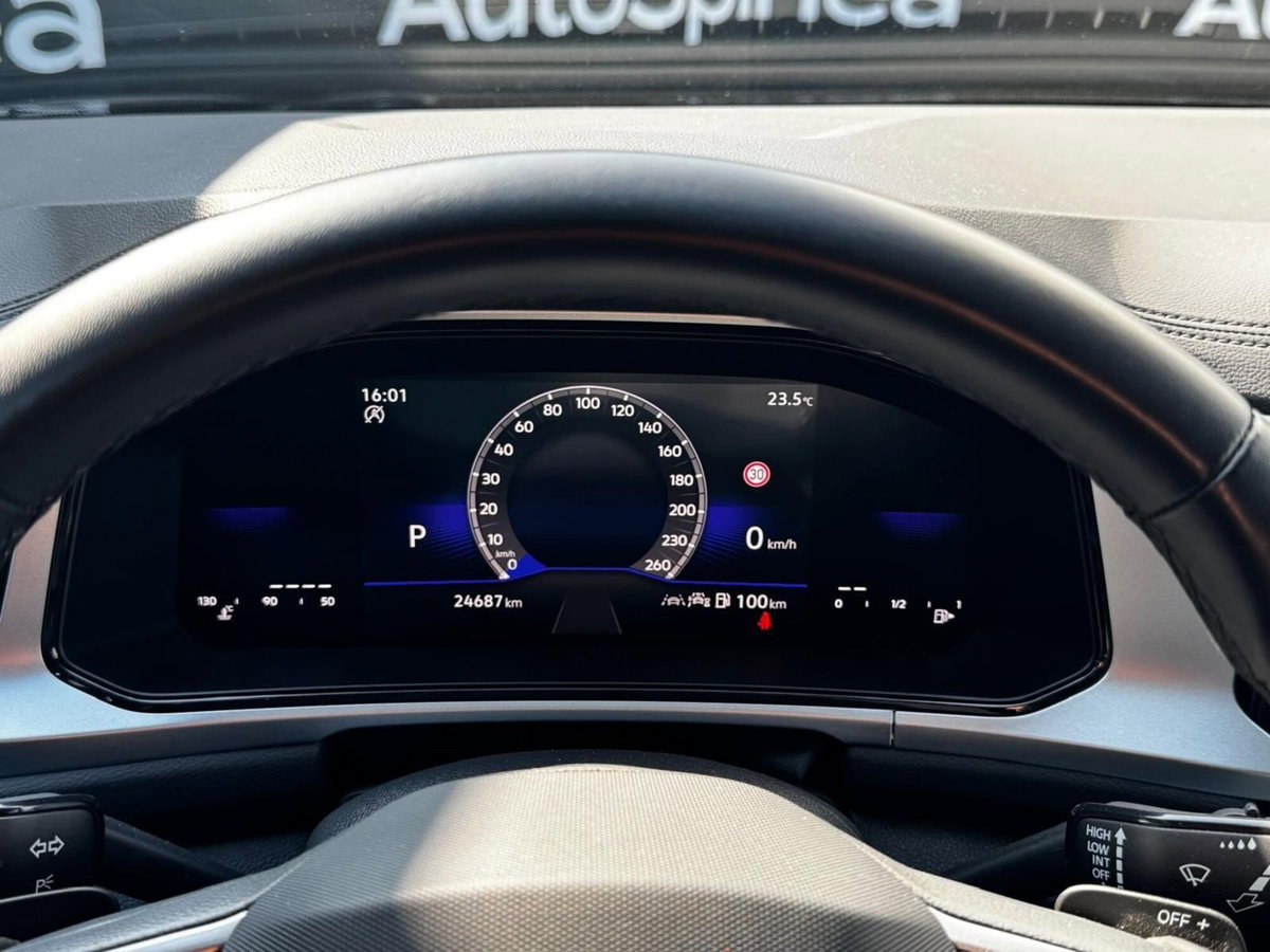 Volkswagen T-Roc 1.5 tsi Life dsg (7)