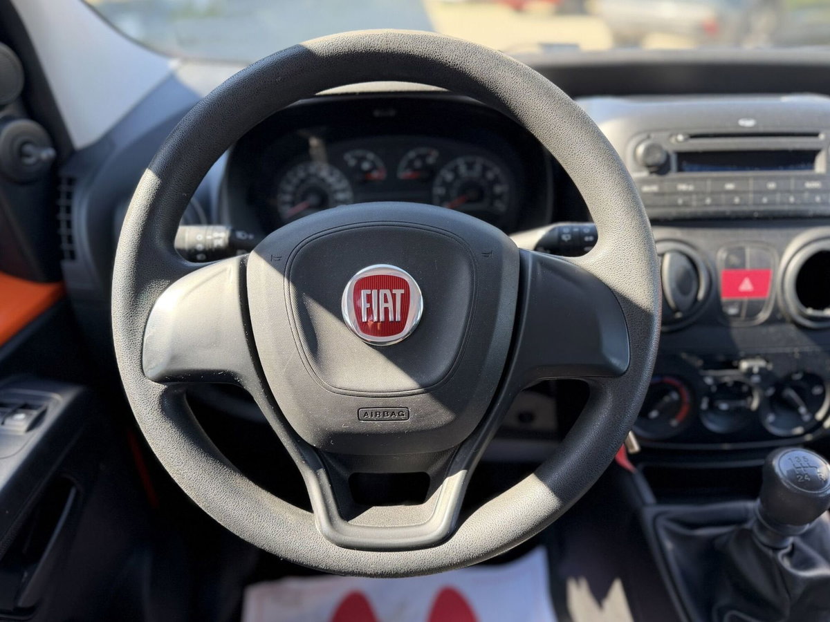 Fiat Qubo 1.4 8V 77 CV Lounge (14)