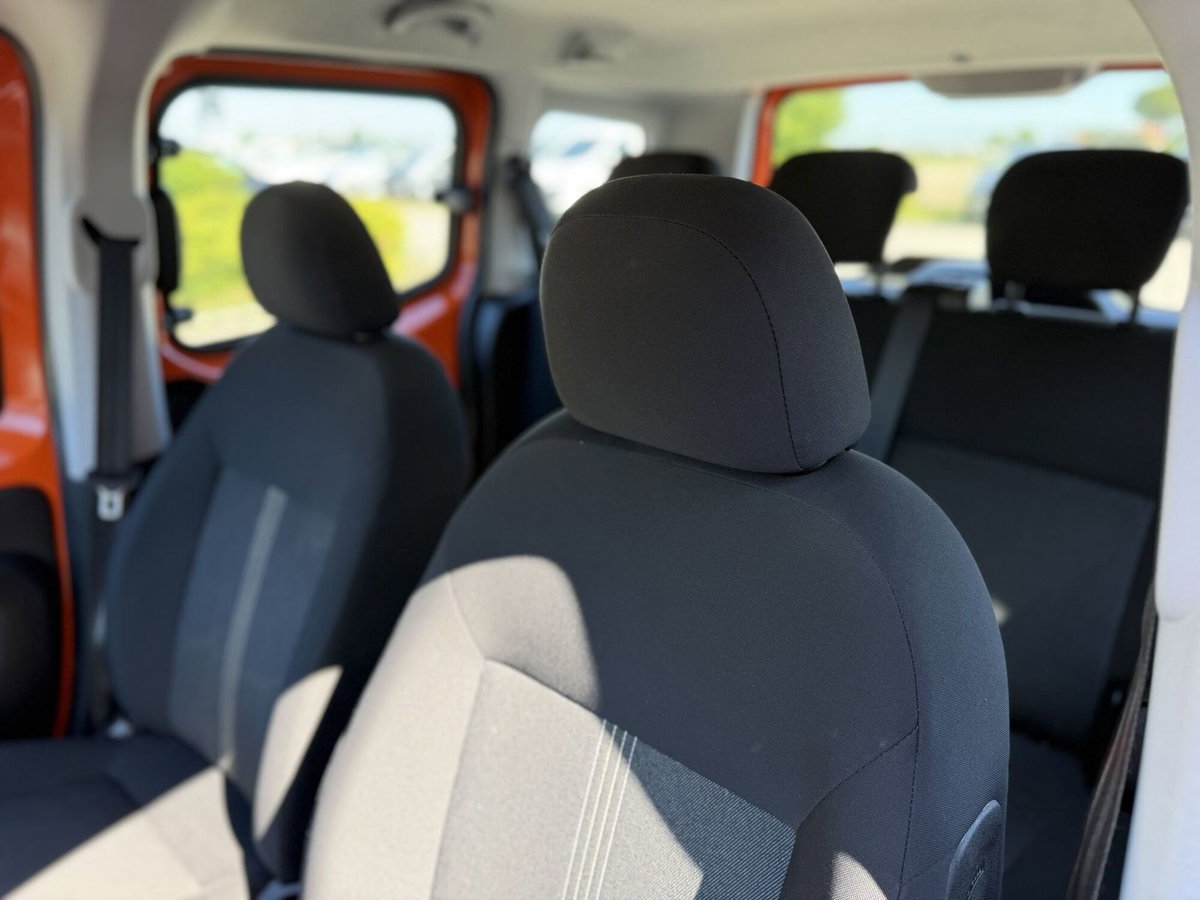 Fiat Qubo 1.4 8V 77 CV Lounge (15)