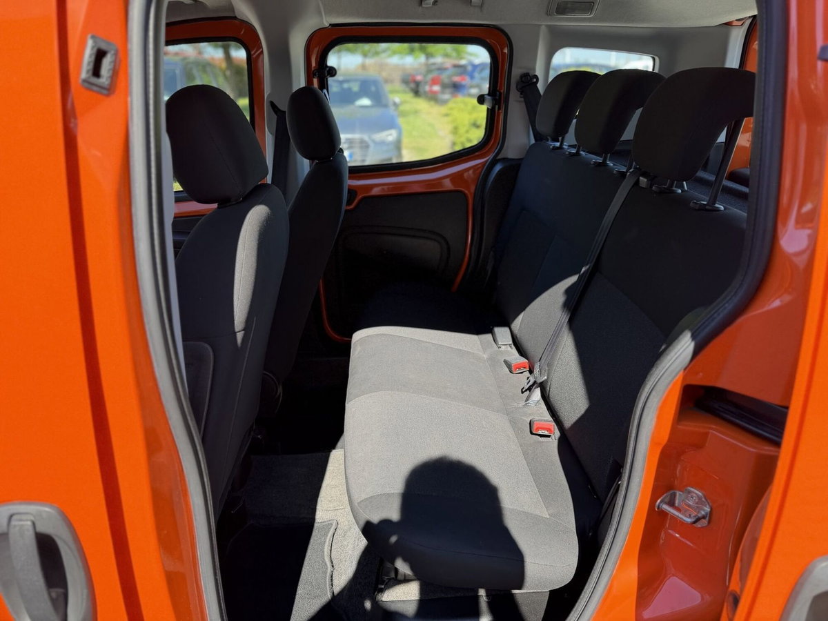 Fiat Qubo 1.4 8V 77 CV Lounge (16)