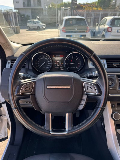 Land Rover Range Rover Evoque 2.2 eD4 Coupé Black & White Limited Ed. (7)