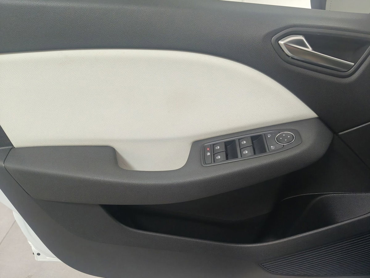 Renault Clio TCe 100 CV GPL 5 porte Intens (14)