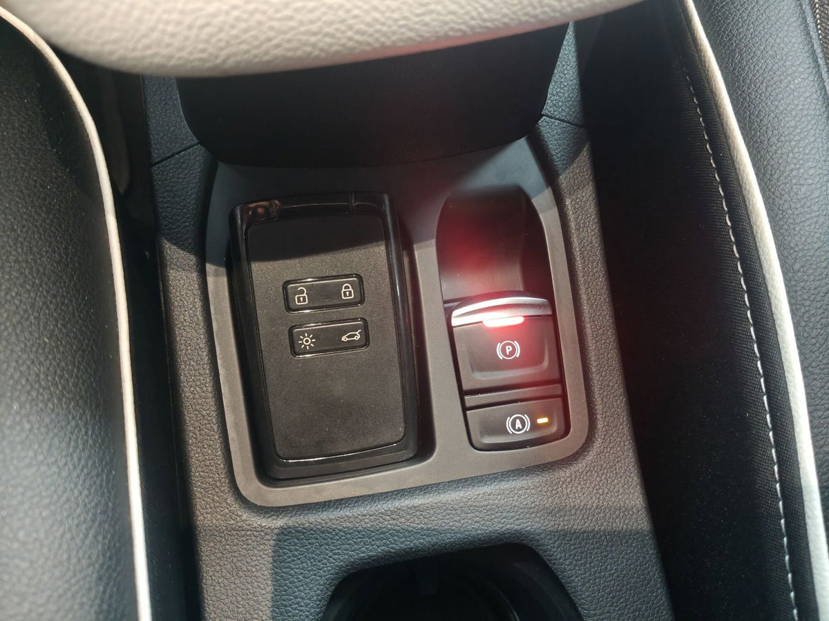 Renault Clio TCe 100 CV GPL 5 porte Intens (7)