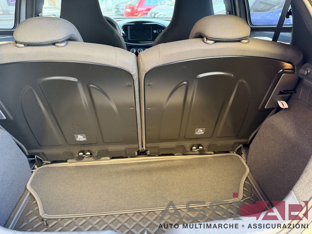 Toyota Aygo X 1.0 Active 72cv s-cvt (12)