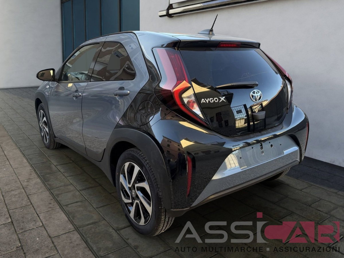 Toyota Aygo X 1.0 Active 72cv s-cvt (6)