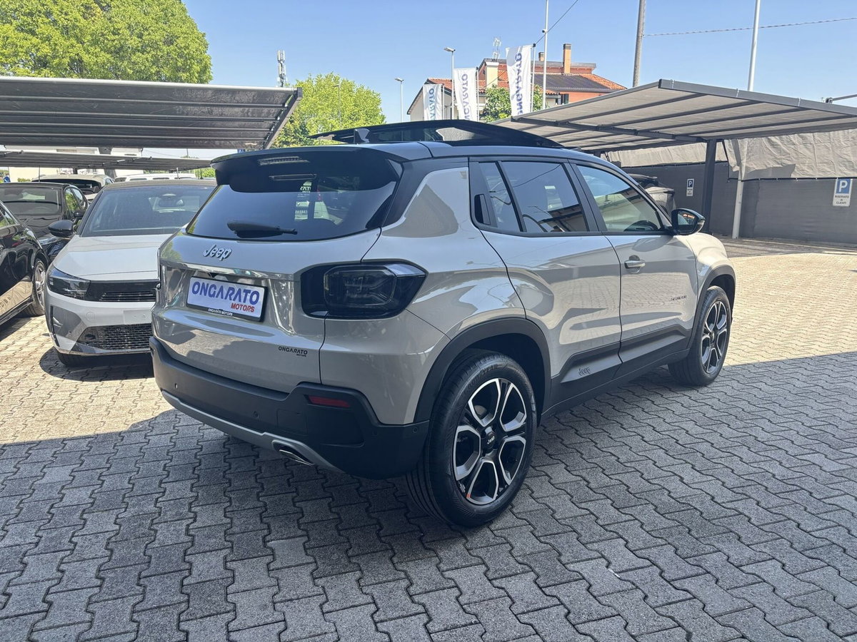 Jeep Avenger 1.2 turbo e-hybrid mhev Summit fwd 110cv edct6 (4)