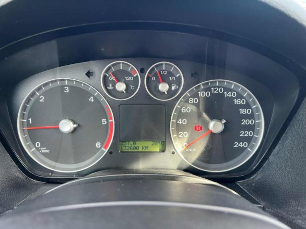 Ford C-Max 1.6 TDCi 110 CV Ikon DPF (10)