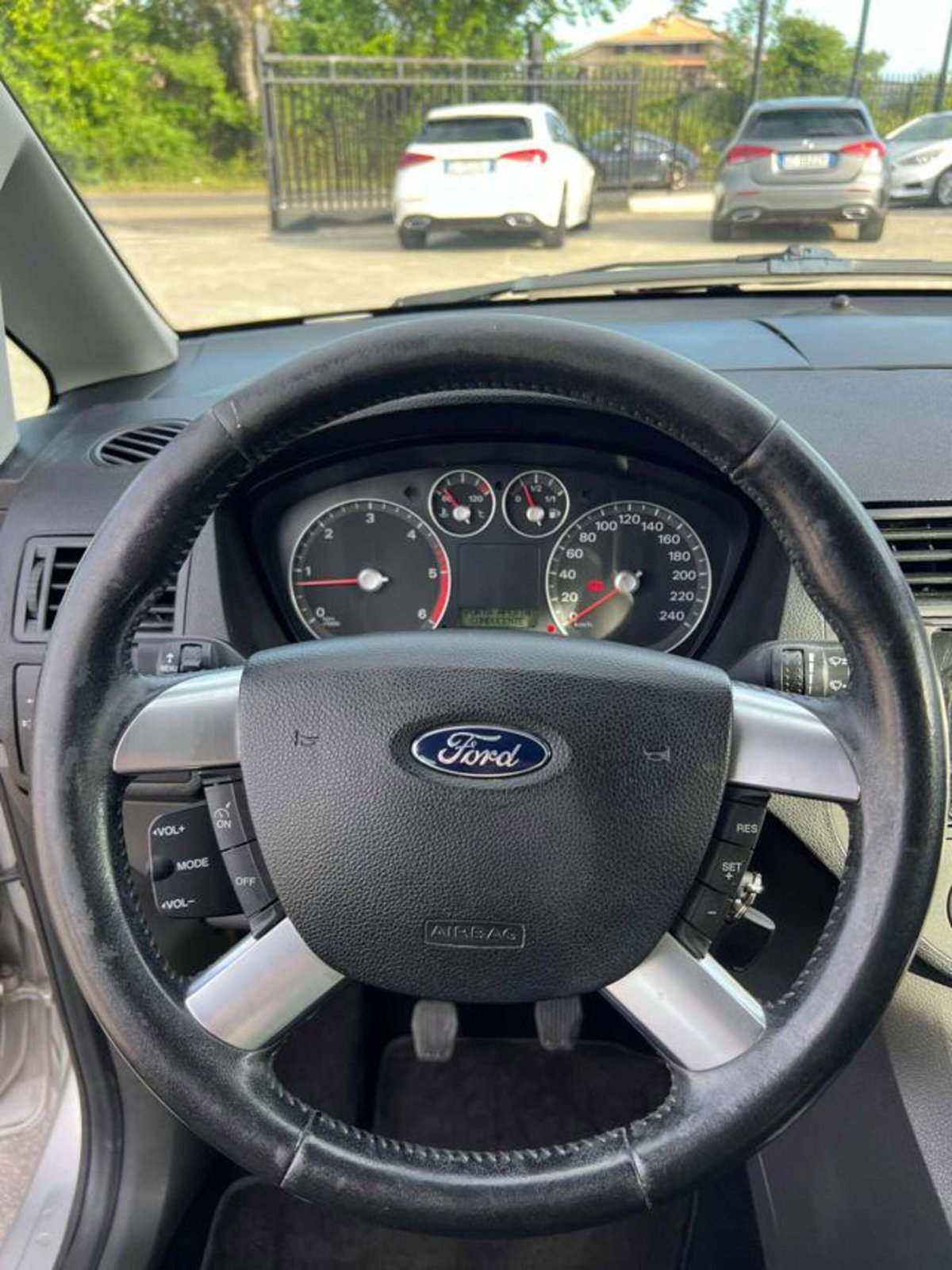 Ford C-Max 1.6 TDCi 110 CV Ikon DPF (9)