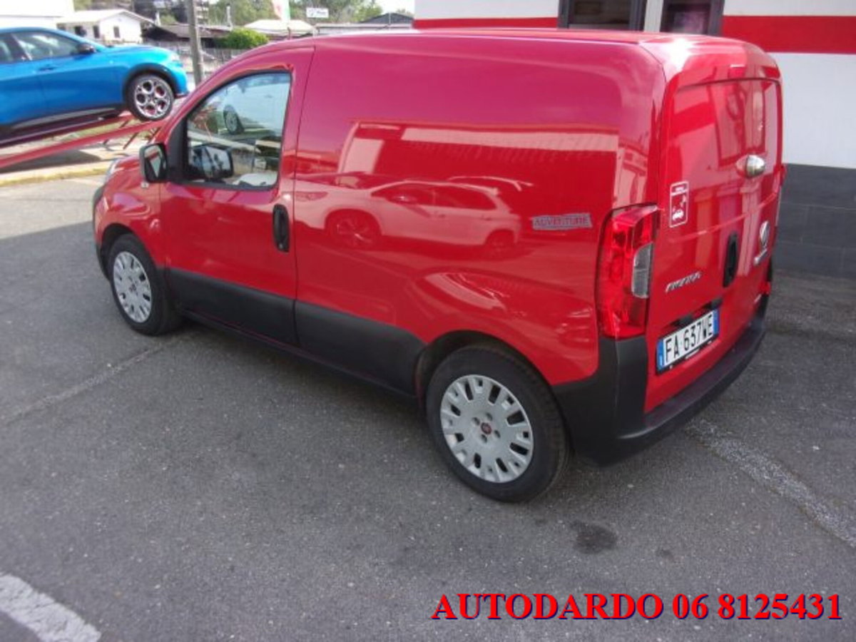 Fiat Fiorino 1.3 MJT 75CV Combi Semi Adventure (10)