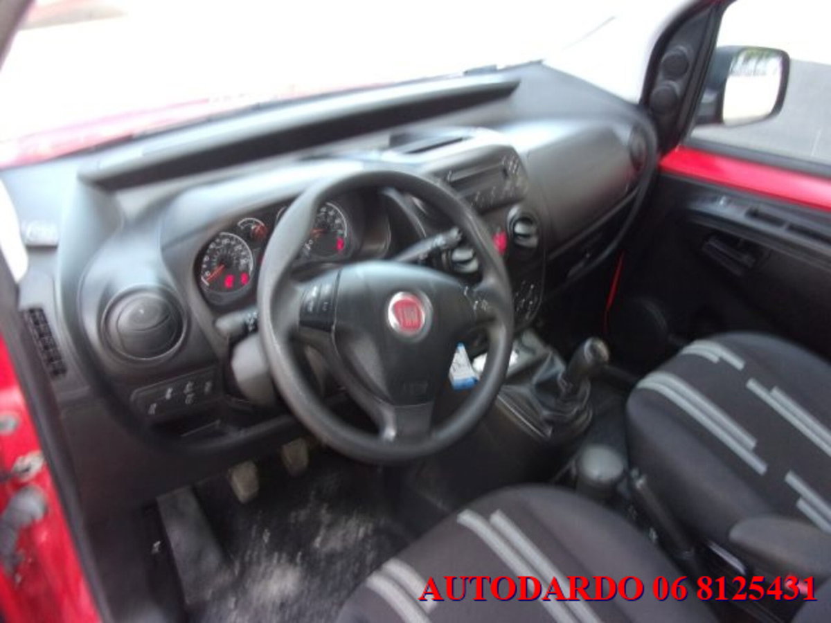Fiat Fiorino 1.3 MJT 75CV Combi Semi Adventure (12)