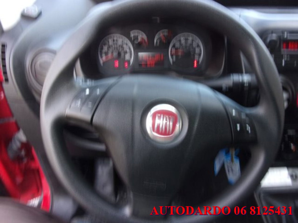 Fiat Fiorino 1.3 MJT 75CV Combi Semi Adventure (15)