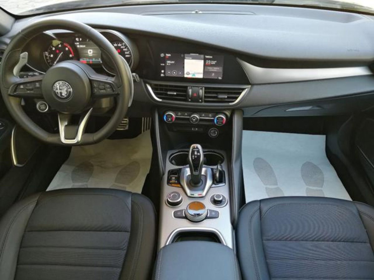 Alfa Romeo Giulia 2.2 Turbodiesel 190 CV AT8 Sprint (12)
