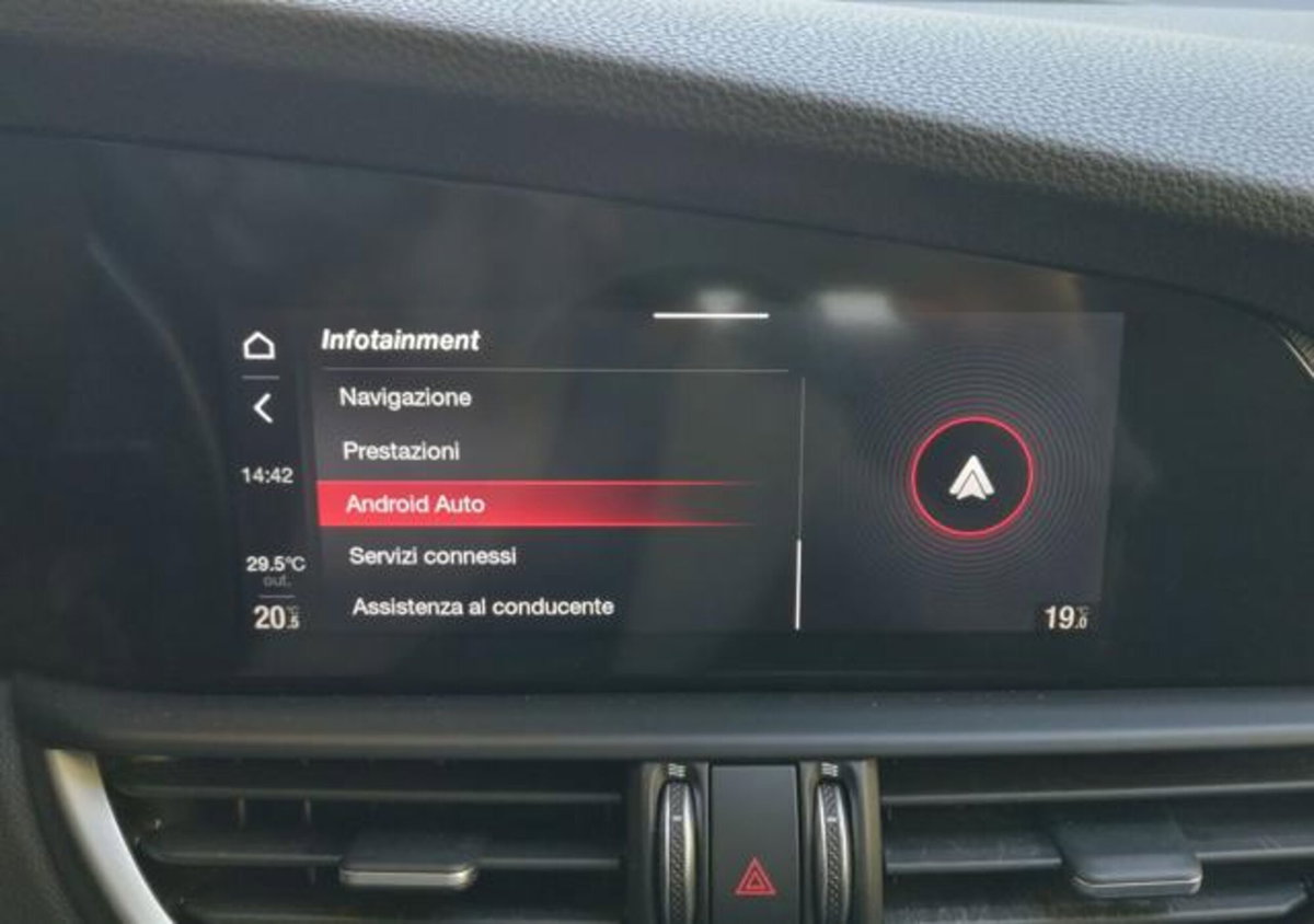 Alfa Romeo Giulia 2.2 Turbodiesel 190 CV AT8 Sprint (18)