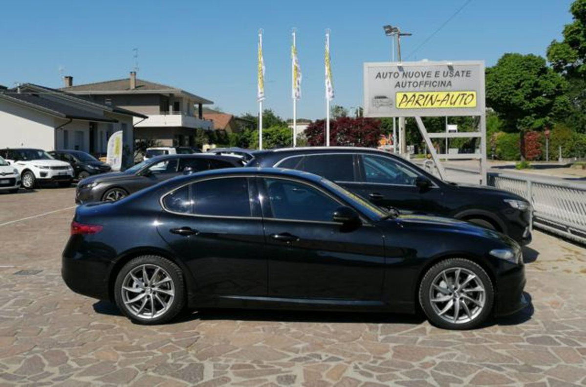 Alfa Romeo Giulia 2.2 Turbodiesel 190 CV AT8 Sprint (5)
