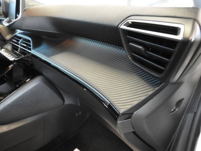 Peugeot 208 PureTech 100 Stop&Start EAT8 5 porte Allure Pack (12)