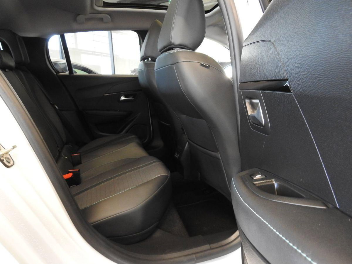 Peugeot 208 PureTech 100 Stop&Start EAT8 5 porte Allure Pack (15)