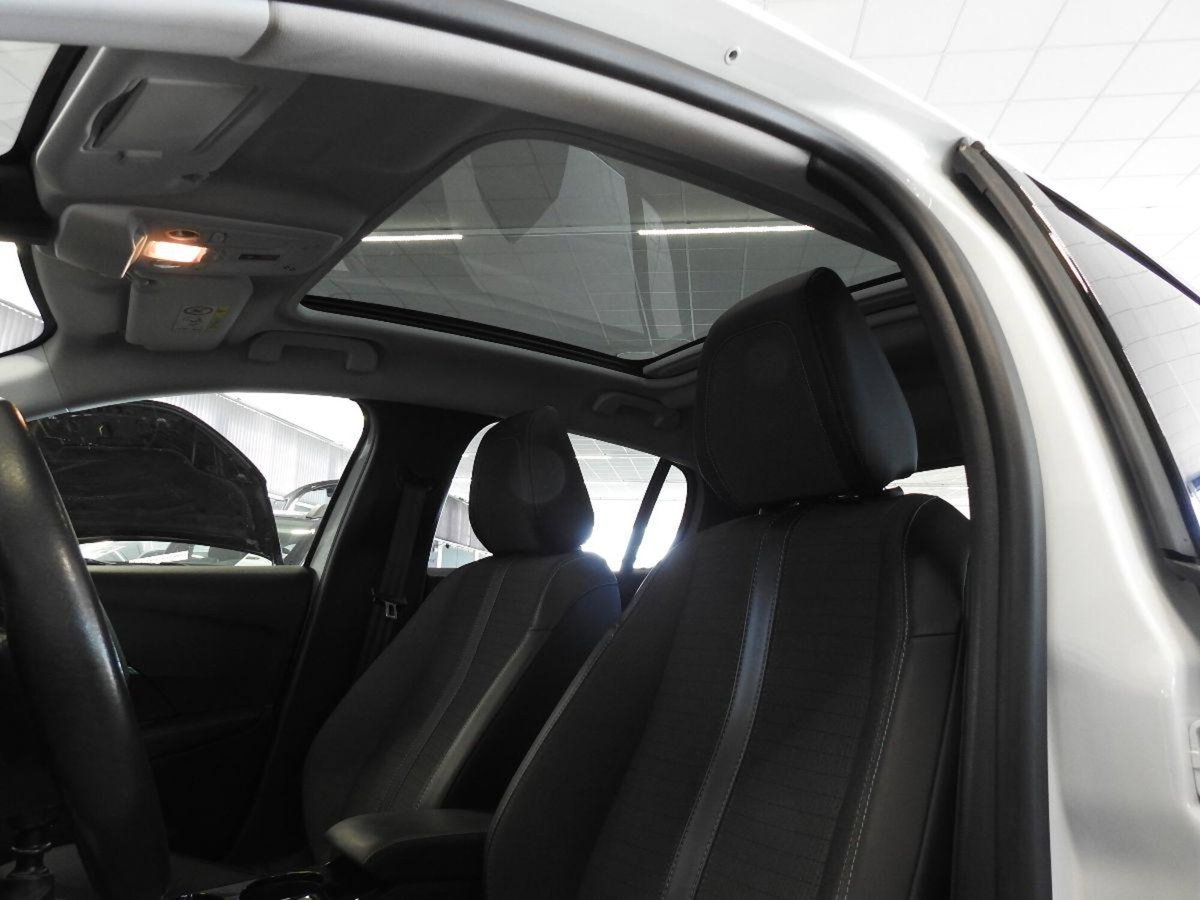 Peugeot 208 PureTech 100 Stop&Start EAT8 5 porte Allure Pack (19)
