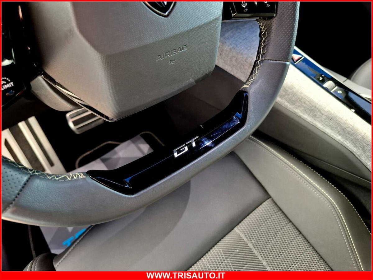 Peugeot 3008 1.2 hybrid GT Exclusive 145cv e-dcs6 (16)