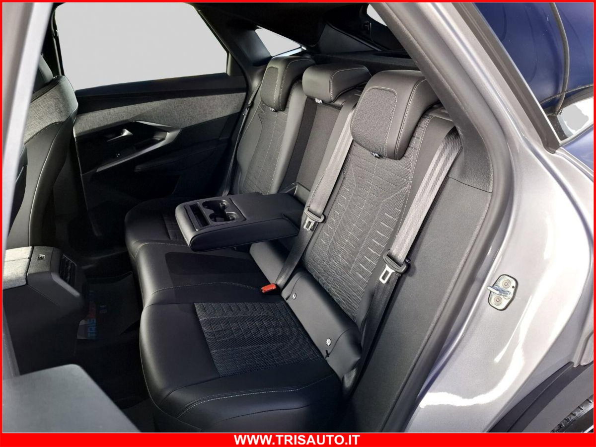 Peugeot 3008 1.2 hybrid GT 145cv e-dcs6 (13)
