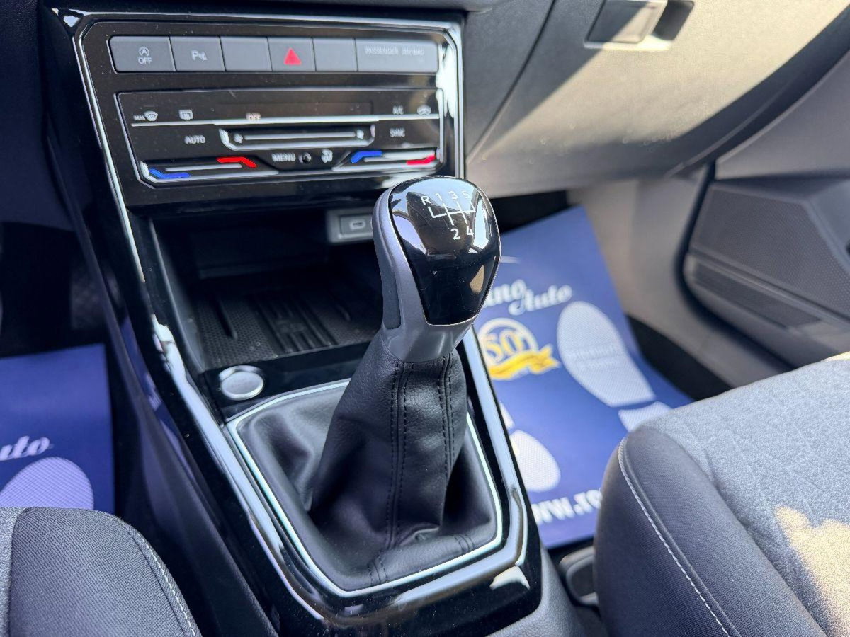 Volkswagen T-Cross 1.0 tsi Edition 95cv (17)