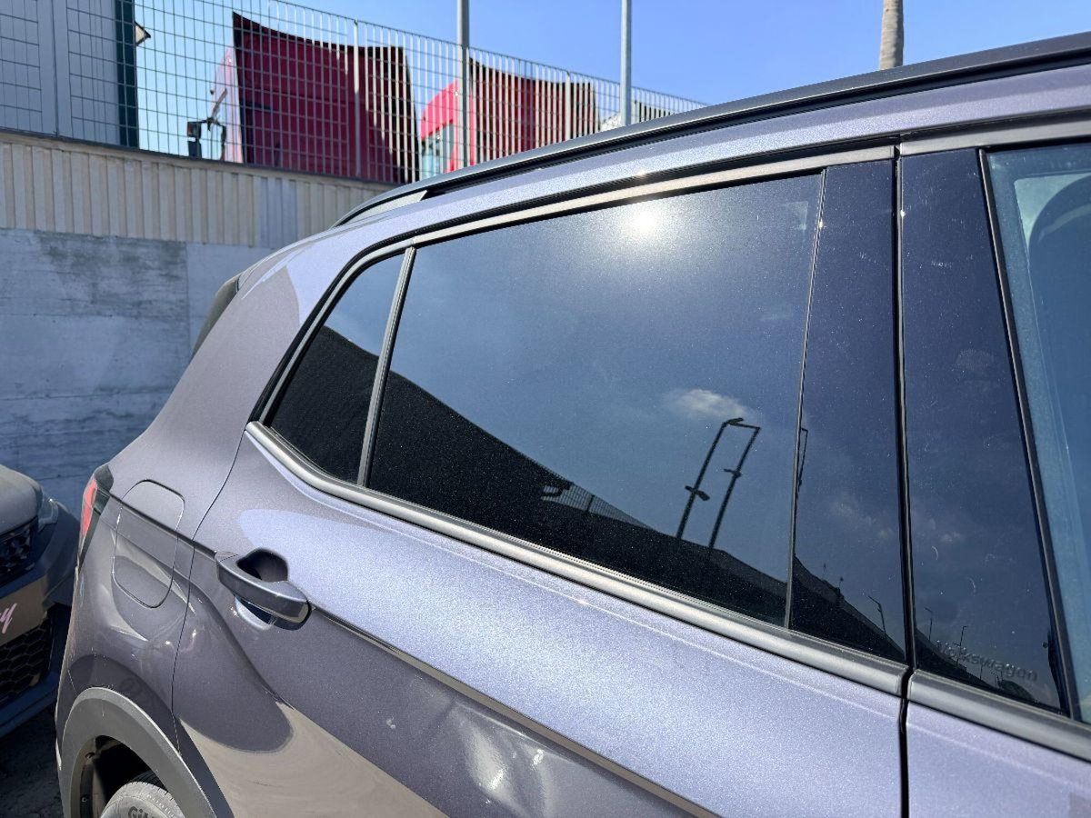 Volkswagen T-Cross 1.0 tsi Edition 95cv (6)