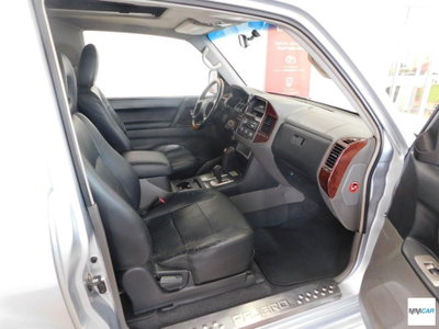 Mitsubishi Pajero 3.2 16V DI-D 3p. GLS2 (6)
