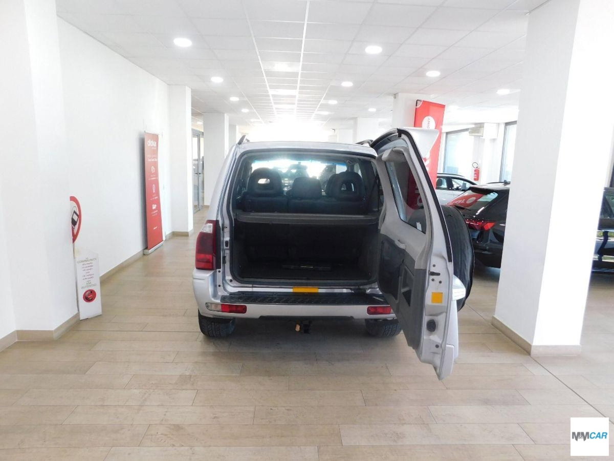 Mitsubishi Pajero 3.2 16V DI-D 3p. GLS2 (8)