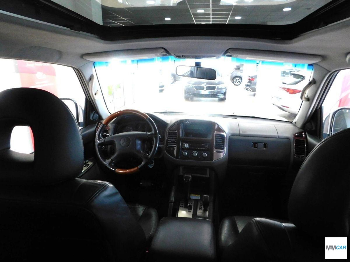 Mitsubishi Pajero 3.2 16V DI-D 3p. GLS2 (9)