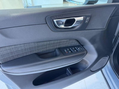 Volvo XC60 B4 automatico Core (10)