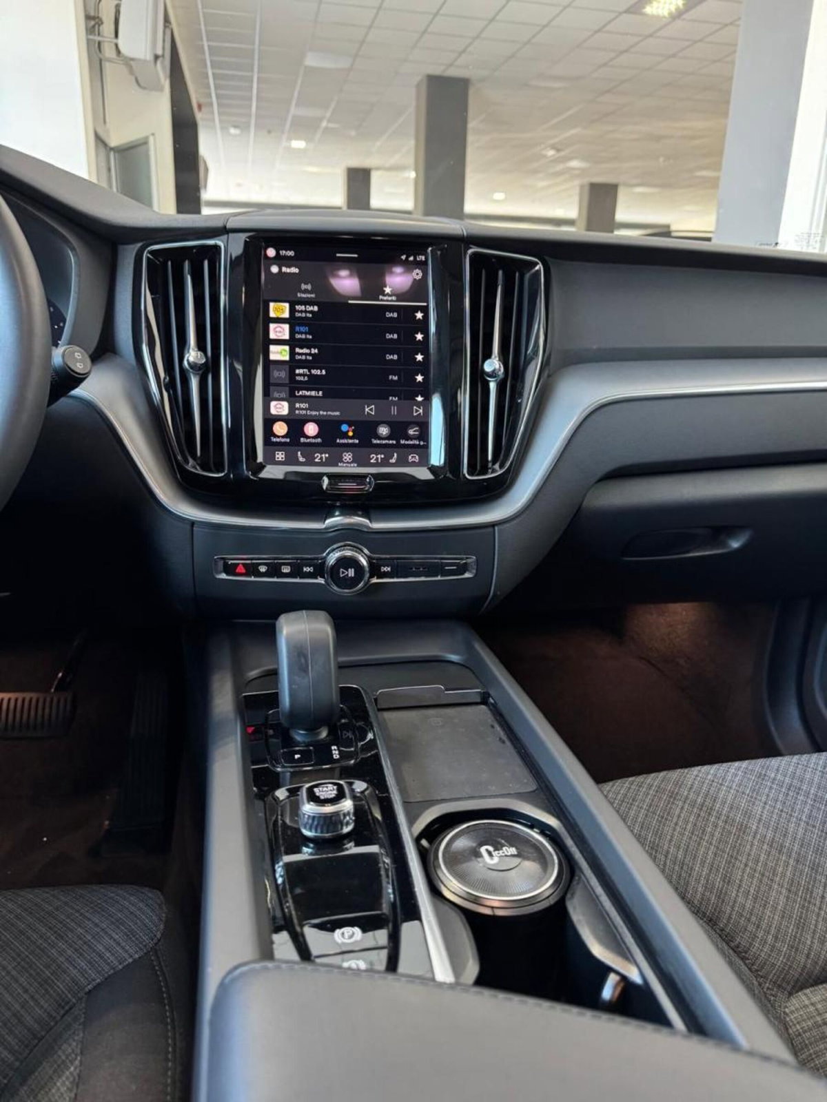 Volvo XC60 B4 automatico Core (16)