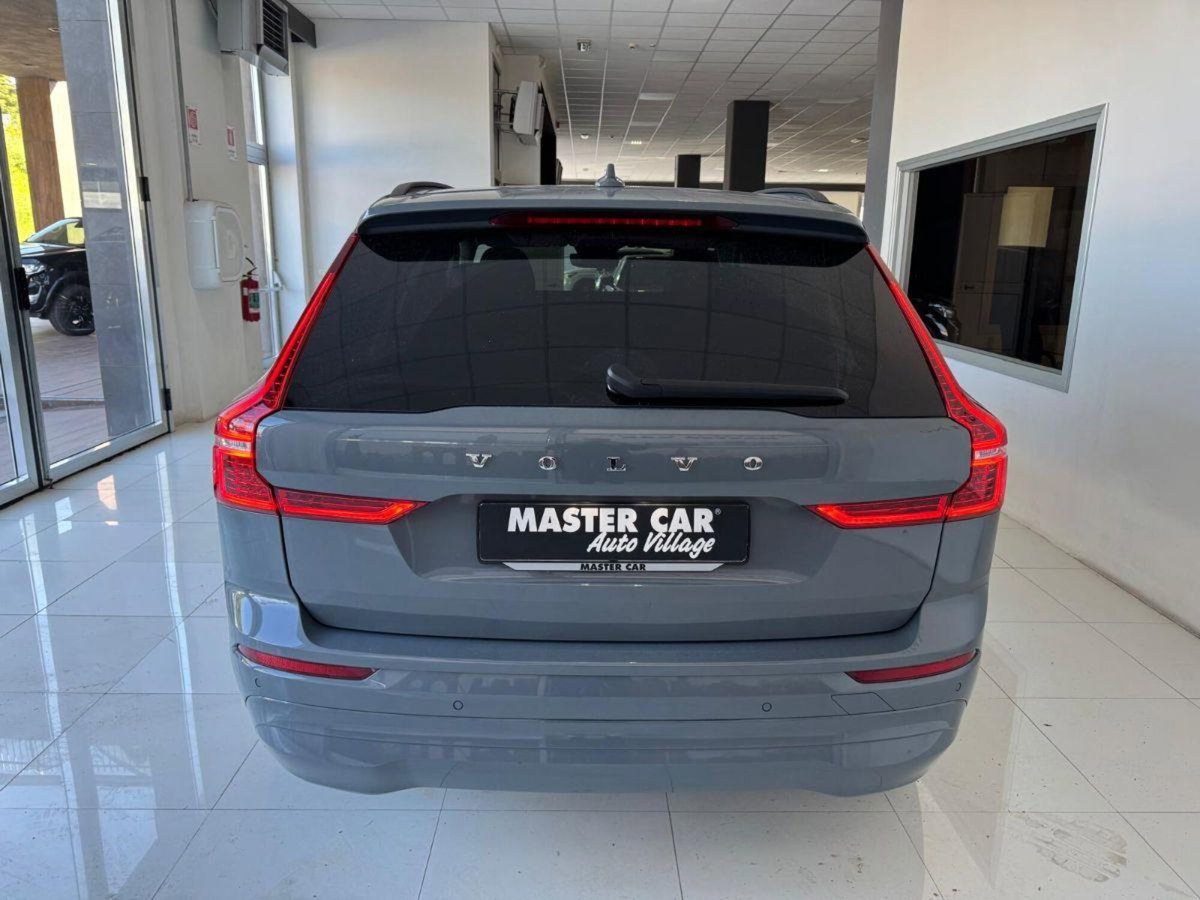 Volvo XC60 B4 automatico Core (6)