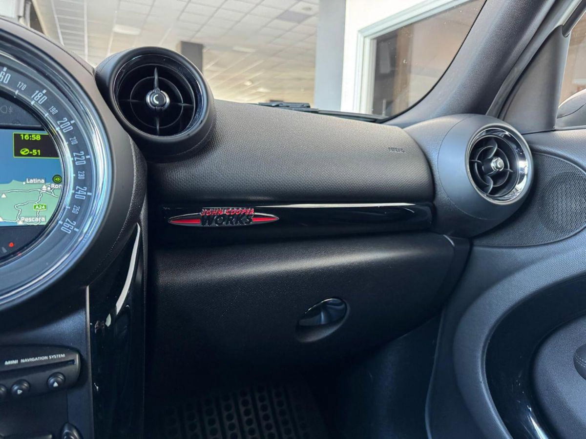MINI Mini Countryman 2.0 Cooper SD Countryman ALL4 (14)