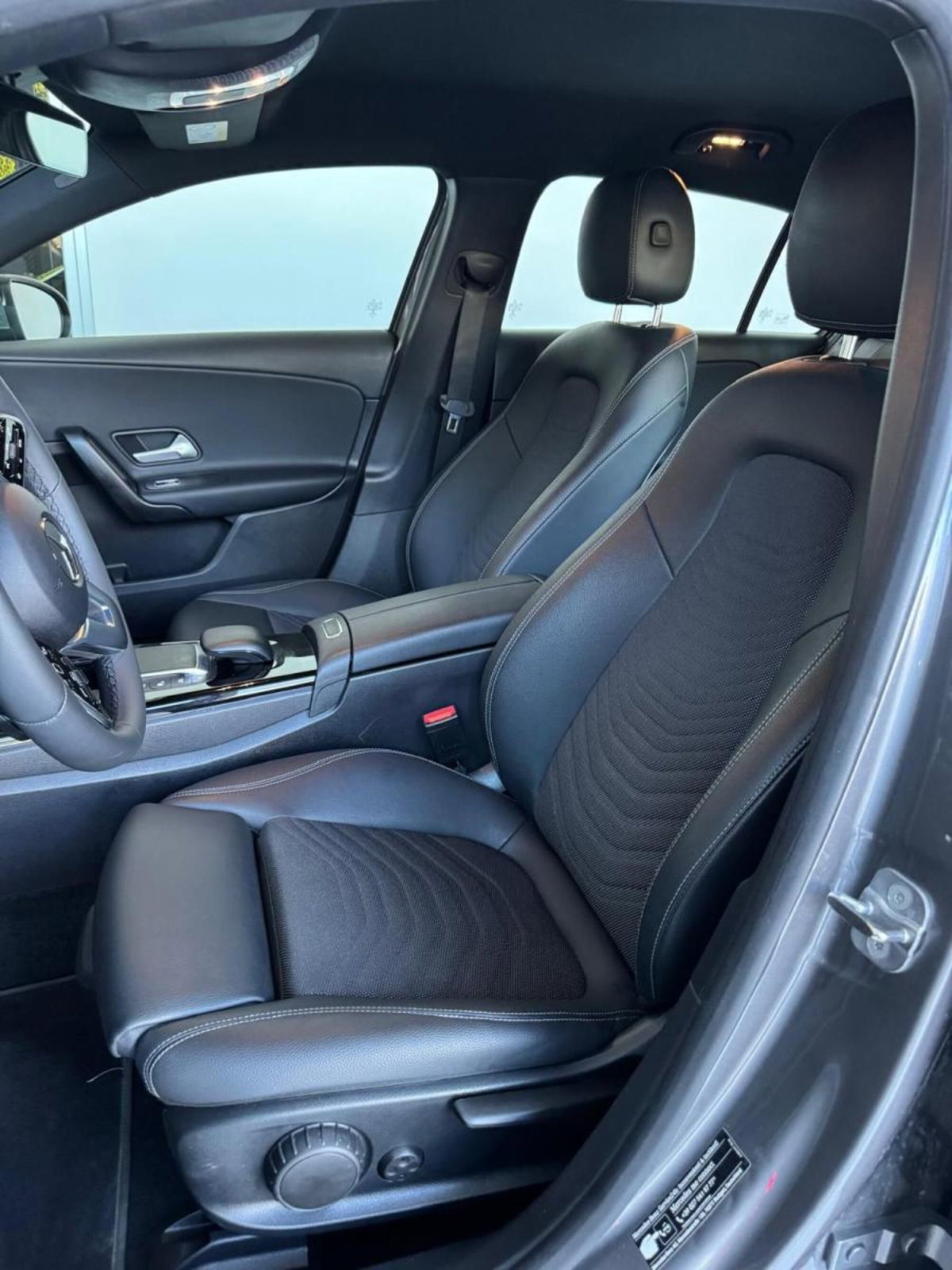 Mercedes-Benz Classe A 250 e phev Executive auto (10)