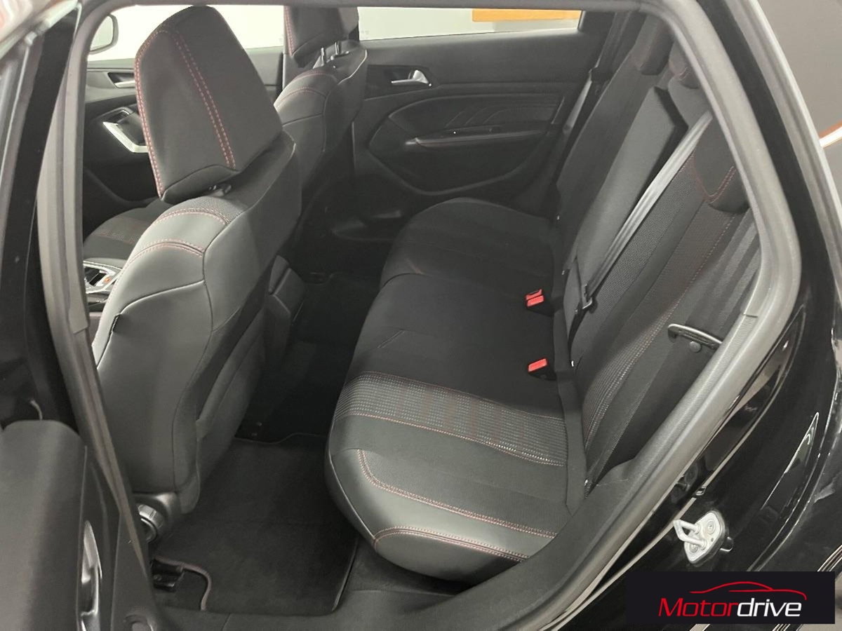 Peugeot 308 SW BlueHDi 130 S&S EAT8 GT Pack (12)