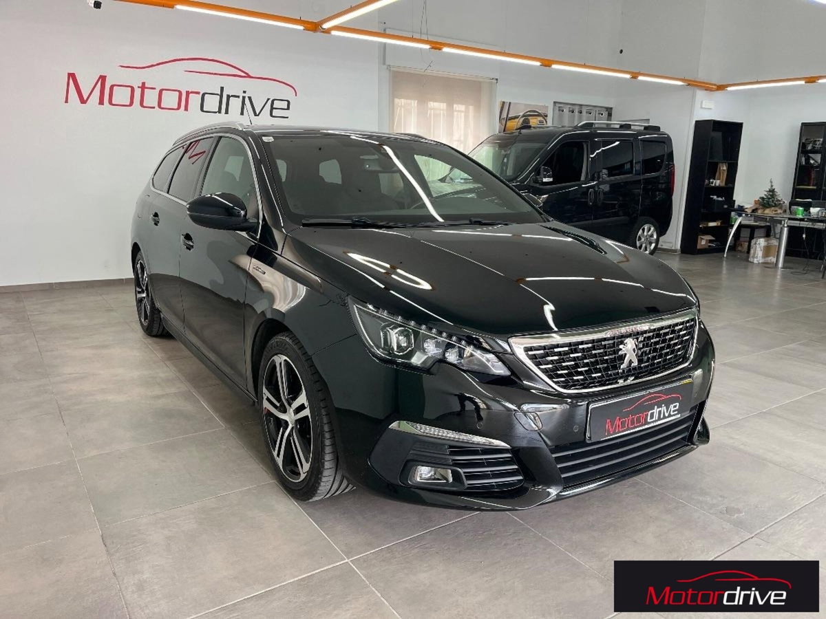 Peugeot 308 SW BlueHDi 130 S&S EAT8 GT Pack (3)