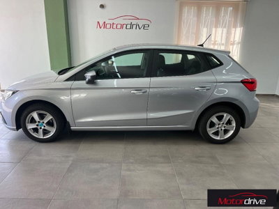SEAT Ibiza 1.0 TGI 5 porte Business (6)