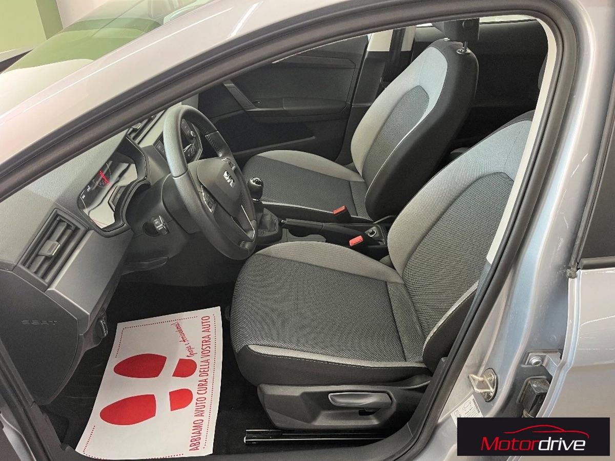 SEAT Ibiza 1.0 TGI 5 porte Business (7)